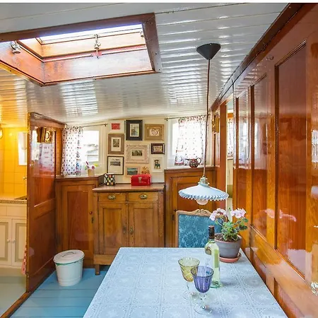 Westerdok25 Affittacamere 4*